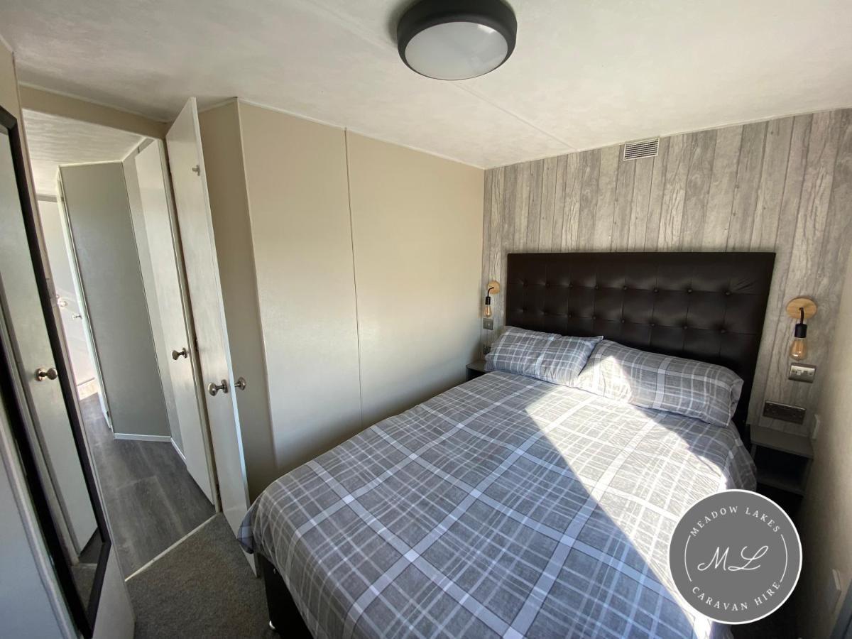 סקגנס Meadow Lakes 22 - Golden Palm, Pet Friendly, Wifi, Bed Linen - Meadow Lakes Caravan & Lodge Hire מראה חיצוני תמונה