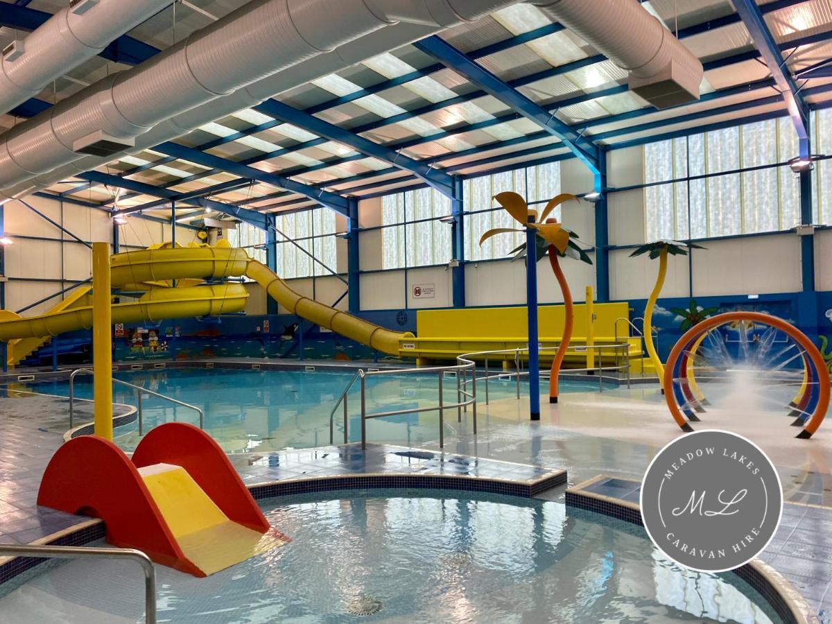 סקגנס Meadow Lakes 22 - Golden Palm, Pet Friendly, Wifi, Bed Linen - Meadow Lakes Caravan & Lodge Hire מראה חיצוני תמונה